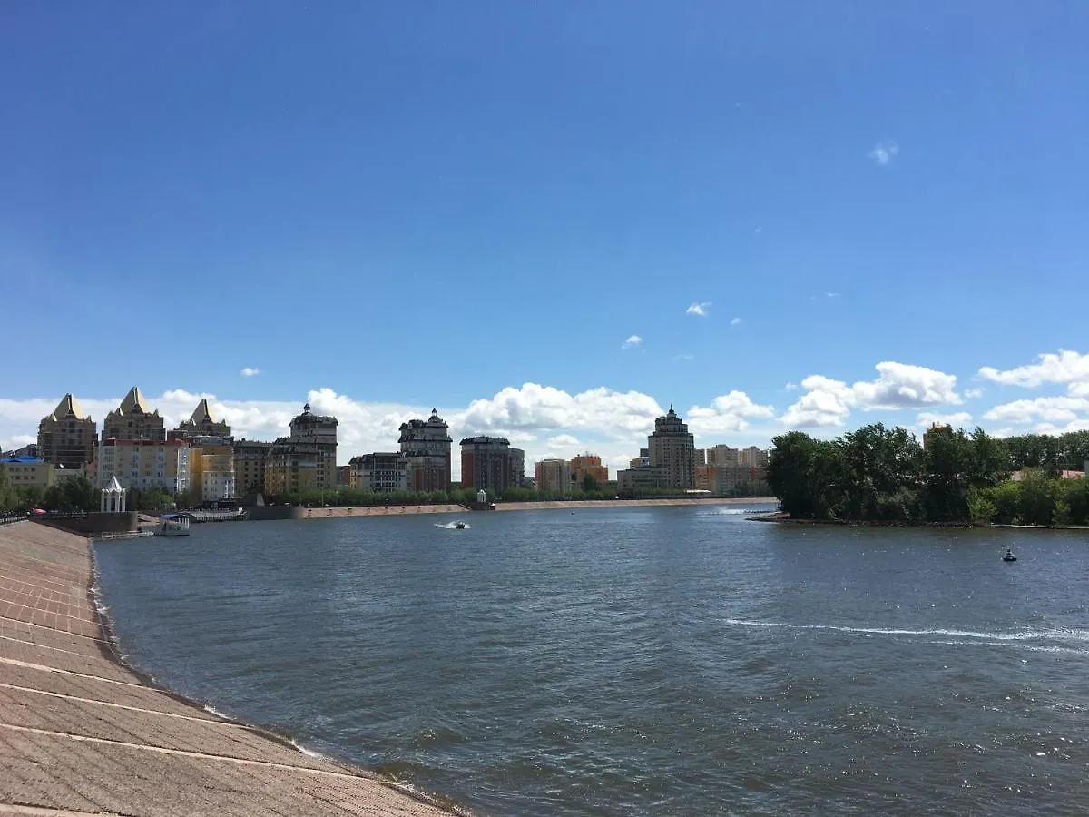 Apart Otel Grand Alatau In Central Park Астана